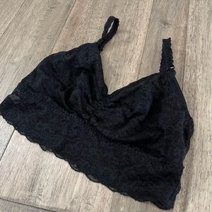 Victoria’s Secret stretchy lace bralette NWOT